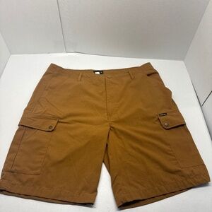 Mens Stanley Cargo Style Tan Shorts Size 40